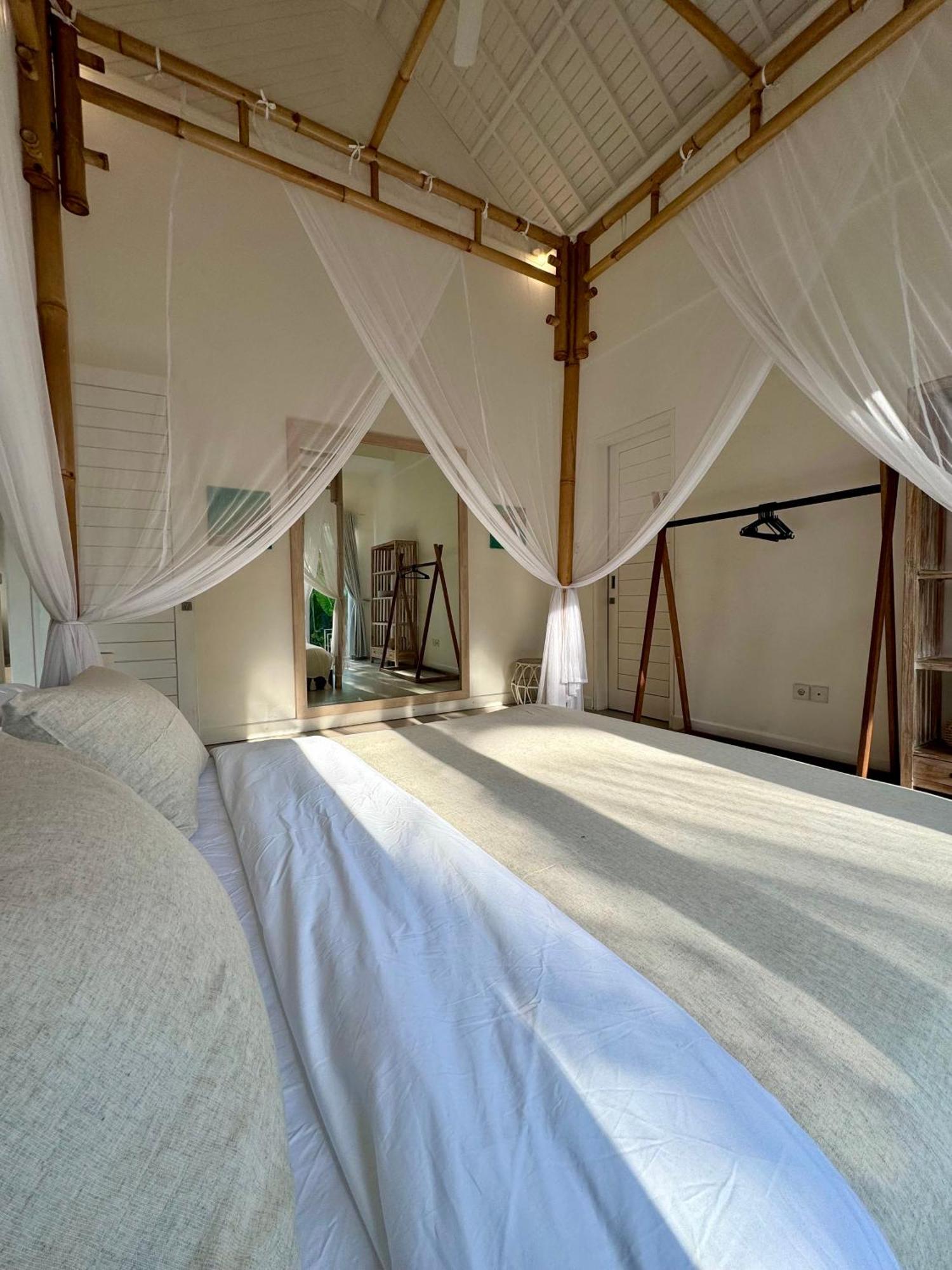 Canggu Central Hostel Exterior photo